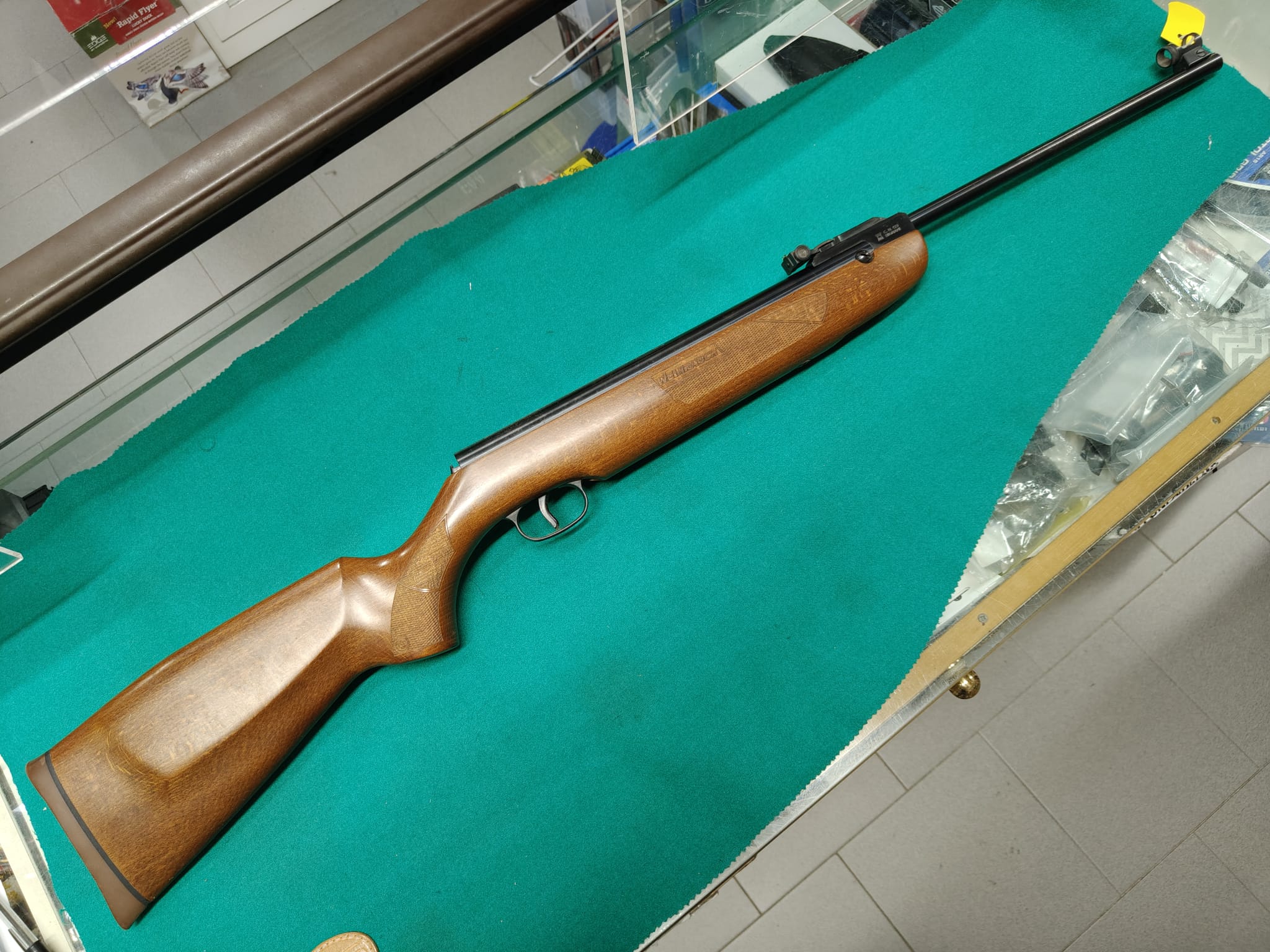 Weihrauch carabina aria compressa libera vendita mod. HW50 cal. 4.5